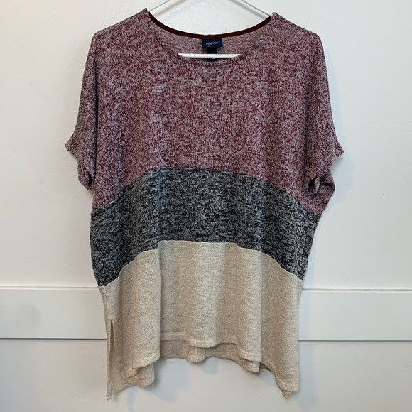 Daytrip Color Block Side Slit Short Sleeve Blouse - Picture 3 of 11